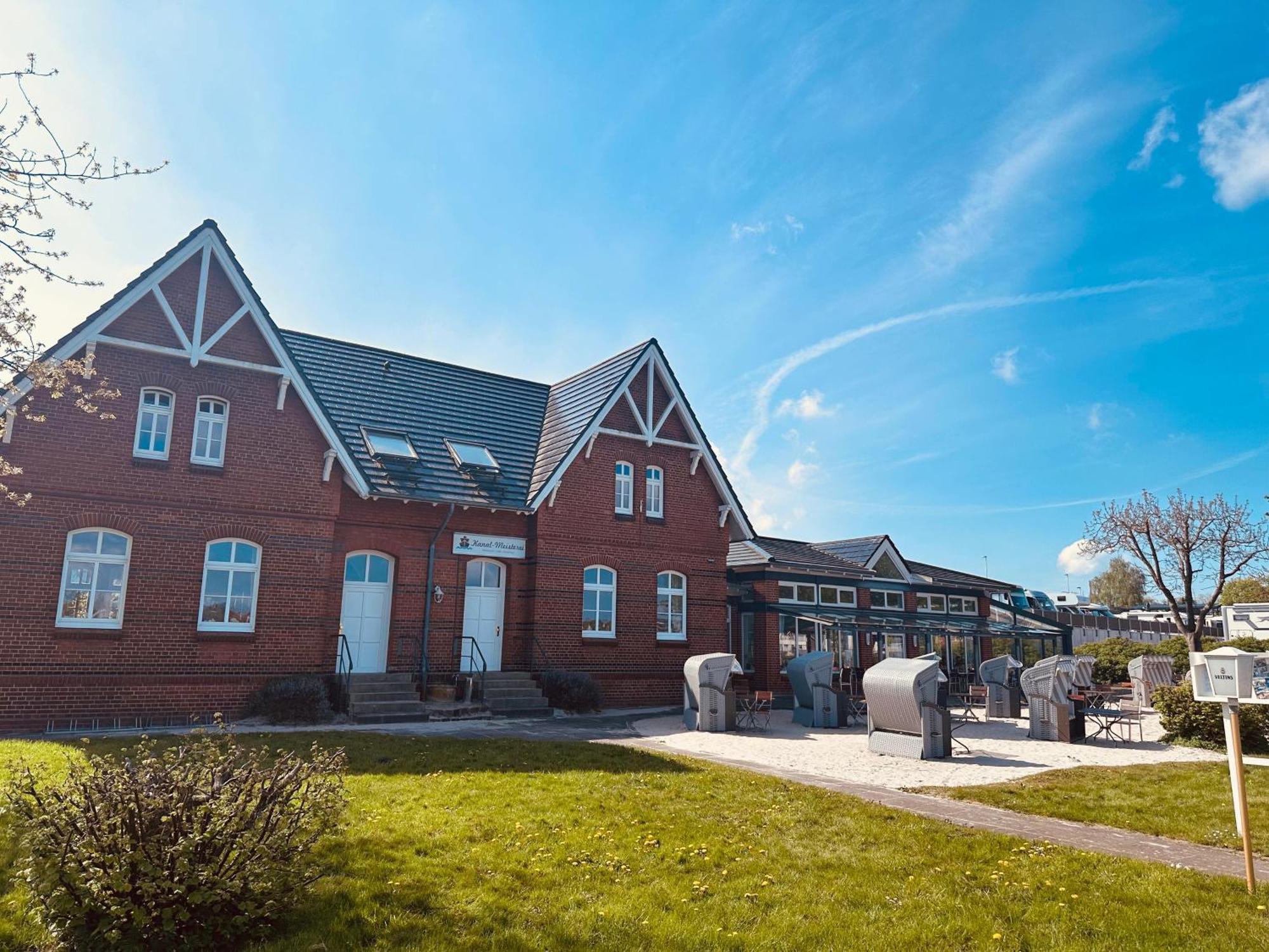 Kanal-Haus "Das Gaestehaus Direkt Am Nok" Hotel Osterronfeld Exterior photo